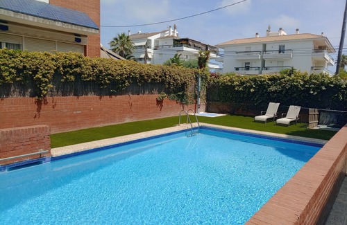 Passeig Maritim House | Beach House Sitges Barcelona