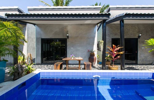 Pak Nam Pran Villa | BEACH HOUSE BUNGALOW