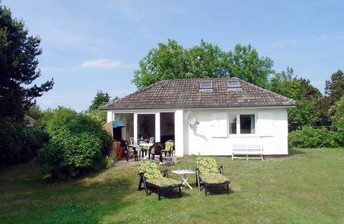 Goting House | Beach house with fireplace bungalow