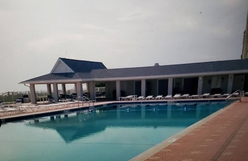 Nettles Island House | Beach house within walking distance to the beach 2 bed 2 bath