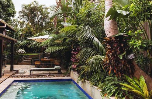 Byron Bay House | Beach Jungle - Pet-Friendly Hot Tub, Firepit & Pool in Beachside Hideaway