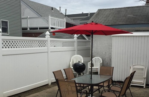 Point Lookout House | Beach living in small town America