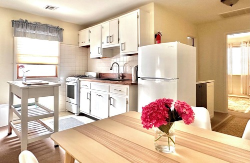 Seaside Heights Apartment | BEACH LOCKER RIGHT ON BEACH! GREAT UNIT NORTH END! PERFECT FOR FAMILY.COUPLE.