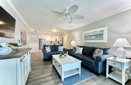 Thomas Drive Condo | Beach Lovers Welcome! Gulf Front Condo PW403