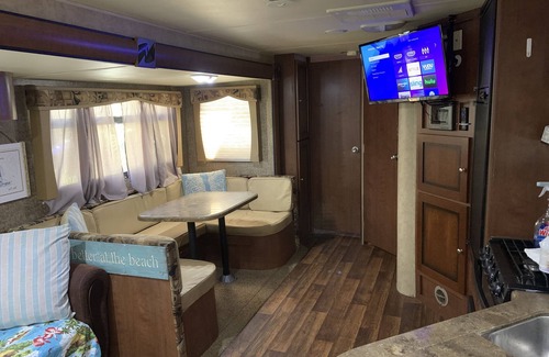 Surfside Beach House | BEACH nice RV Free golf cart with 4 day booking