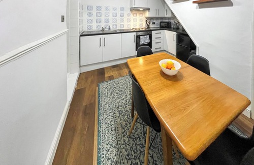 Margate Cottage | Beach Oasis Cottage - UK48530