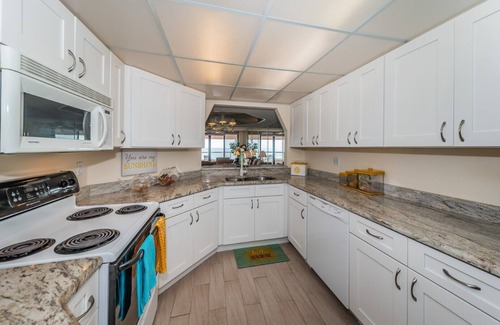 Sand Key Condo | BEACH PARADISE FOUND