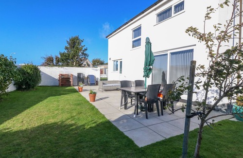 Holyhead Cottage | Beach Reach