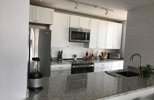 Isla Verde Apartment | Beach Rental LUX Apt 3BR-2BTH+Sofabed+City & Ocean View