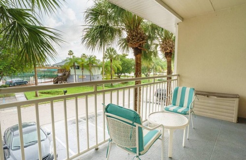 Ruskin Condo | Beach Resort Studio - Sleeps 4- Access to all Restaurants & Amenities!