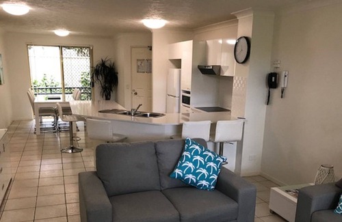 Tugun Apartment | Beach-side apartment