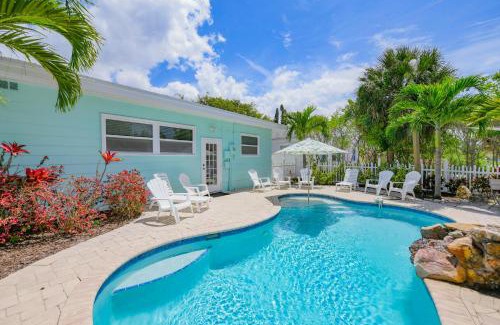 Sarasota House | Beach Side Babe