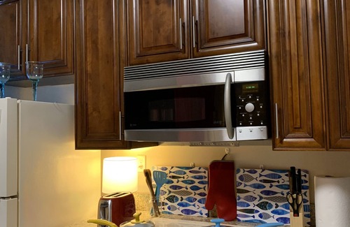 Cottage Line Condo | Beach Side Hideaway 1 Bedroom Condo by RedAwning
