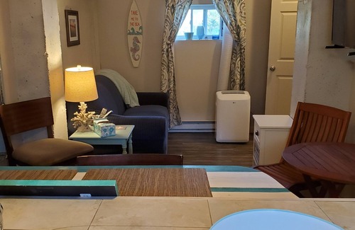 Milford Apartment | Beach side rental booking 2025 : Sea Drift Cottage August Availability