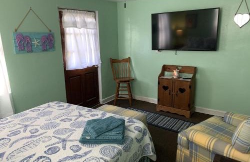 Cottage Line Apartment | Beach Side Studio #1 apts