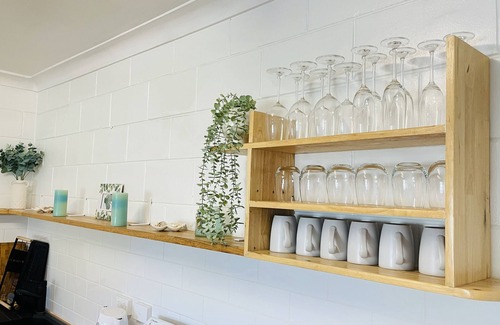 Brooms Head Apartment | Beach Stay Partial Ocean Views Family Friendly 2 mins walk to the beach!
