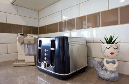 Semaphore Park Apartment | Beach Stayz Semaphore Upstairs Two Bedroom Apartment