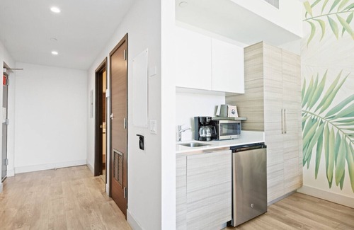 Hollywood Lakes Condo | Beach Studio/2 min walk to beach Costa Hollywood