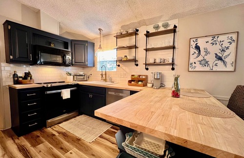 North Fort Myers House | Beach Theme Cottage Fort Myers