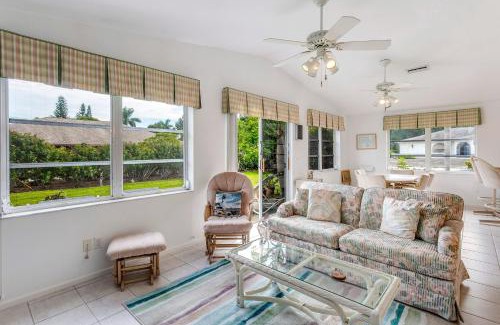 Iona House | Beach Time In Paradise