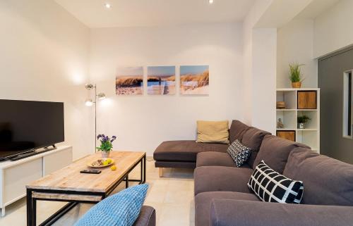Vilassar de Mar Apartment | Beach Town House