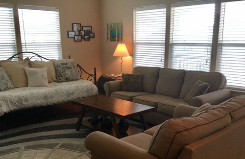 Port Bolivar Cabin | ~ Beach view ~ Custom 2 bedroom 2 bathroom~ short walk to the beach