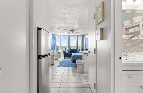 Panama City Beach Condo | Beach View | Renovated | Cozy | FLPCB89