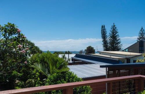 Lennox Head House | Beach Views