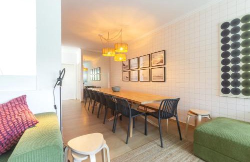 Paco De Arcos Villa | Beach Villa - 16min to Downtown - 30 PPL