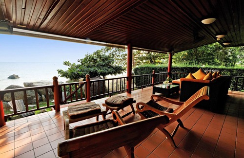 Hua Thanon Villa | Beach villa for lovers !