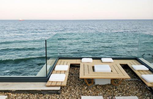 Varna Villa | Beach Villa Varna - cosiness 4 meters from the sea