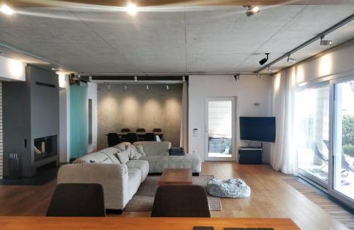 Varna Villa | Beach Villa Varna - cosiness 4 meters from the sea