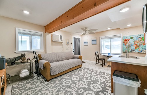 Acapulco Village House | Beach Waves B- Relax at the Beach Nearby, Dog Friendly