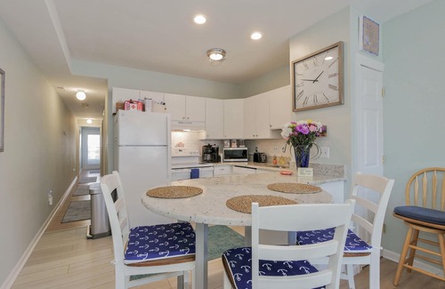 South End Condo | BeachBlockParadise=ParkSpot~Also See BeachBlockSeaEscape. VRBO#3830716