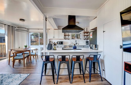 Oregon Coast Cottage | Beachcomber: Beachfront Escape Unit #6