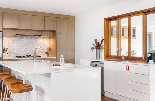 Byron Bay Villa | Beachcomber Blue - beachfront villa with pool