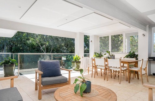Byron Bay Villa | Beachcomber Blue - beachfront villa with pool