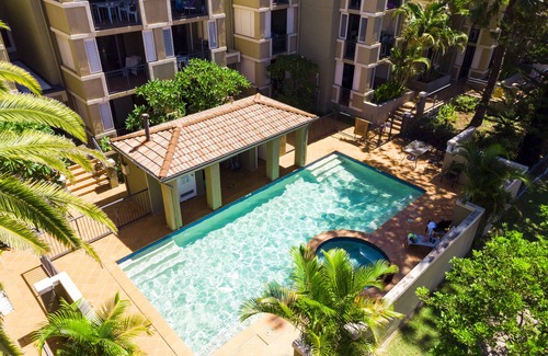 Mermaid Beach Apartment | Beaches on Wave Street