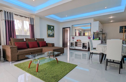 Klong Son Apartment | Beachfront 1 Bedroom Apartment with Sea View