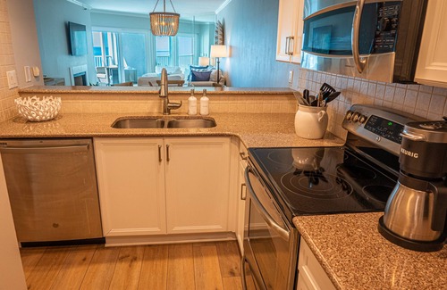 Redington Shores Condo | Beachfront 2 bedroom/2 bath monthly rental on Redington Shores