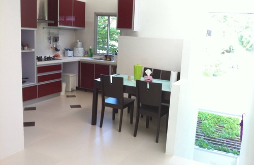 Wichit Apartment | Beachfront 2 bedrooms apartment - Stunning seaview