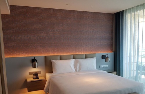 Cam Lam Apartment | Beachfront 2-Bedroom Hotel Apartment