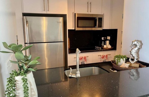 Isla Verde Apartment | Beachfront 2b/2b King Bed Isla Verde Parking