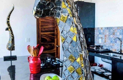 Brisas de Zicatela Villa | Beachfront 2bed. Villa in La Punta w/private pool-10min walk to many restaurants