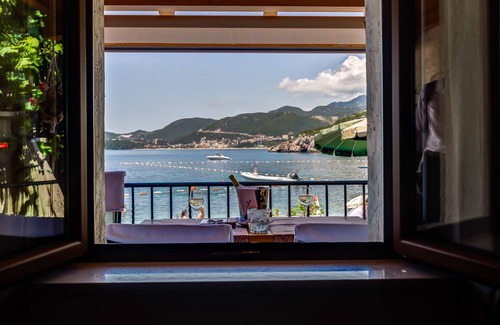 Sveti Stefan Apartment | Beachfront 2BR Apartment with Terrace & Sea View