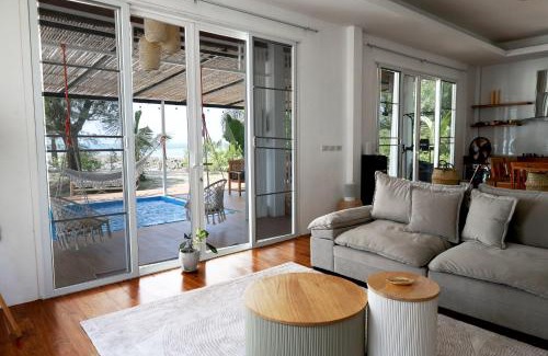 Chaloklum Villa | Beachfront 2BR Villa w Private Pool