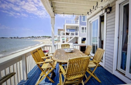 Milford House | Beachfront 3-bedroom vacation home just 14 minutes from Yale University
