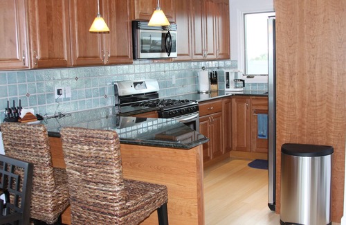 Ocean Bay Park House | Beachfront 5-bedroom vacation home, 15-minute walk to Ocean Beach