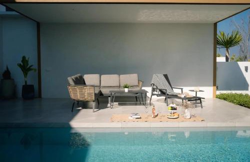 Cha-am Villa | Beachfront 998 Pool Villa