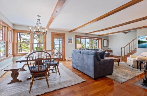 Southern Coast House | Beachfront and only 30 Steps To Beach